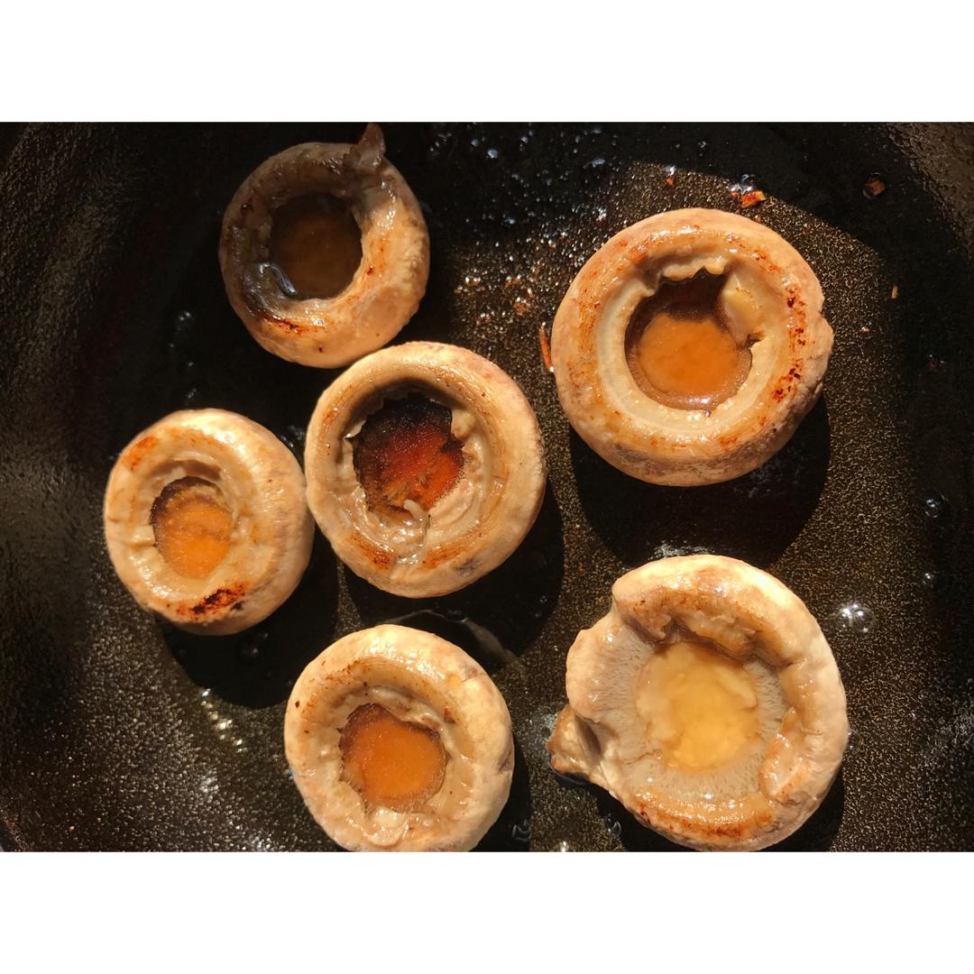 保留最原始鲜味儿的煎口蘑