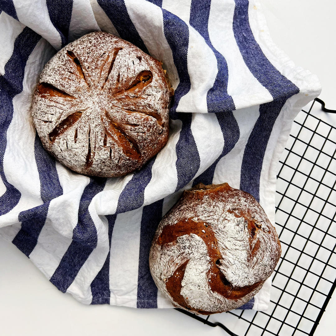 全麦软欧包（有啥放啥，健康美味，流程简易）