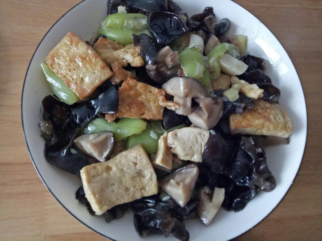 丝瓜炖豆腐
