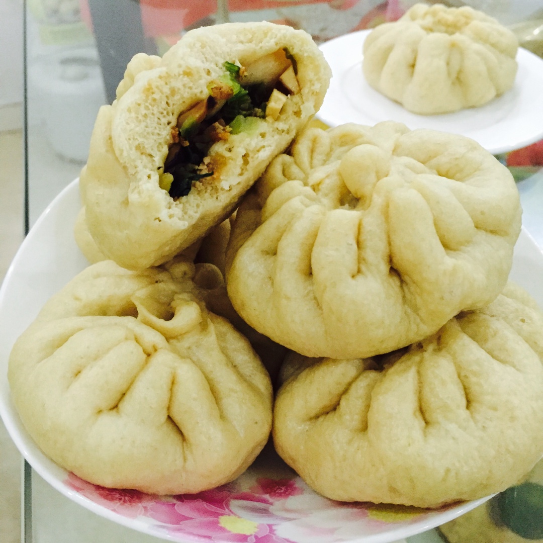 节省一半时间的大包子（另付翠绿菜包子，肉包子，腹黑包子食谱）