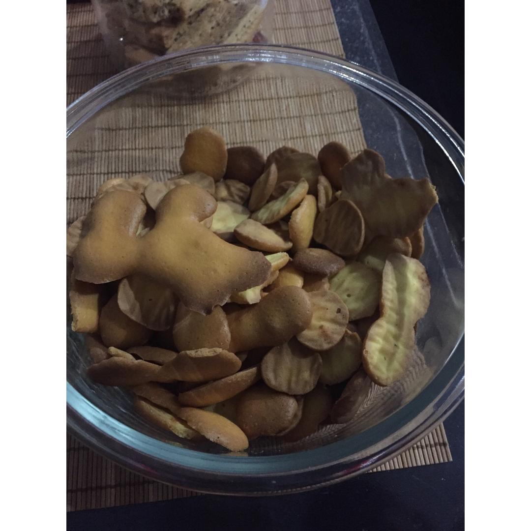 蛋黄小西饼（烤箱做饼干，简单又好吃）