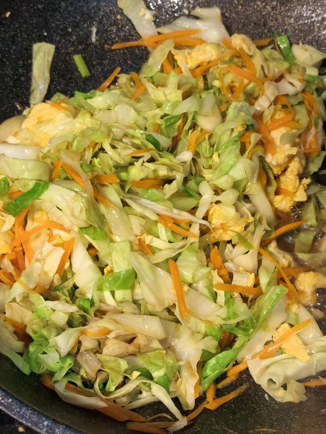 包菜炒鸡蛋