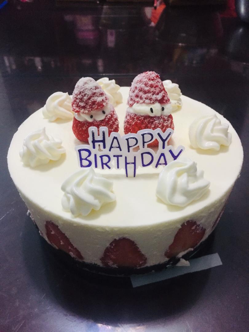 奥利奥草莓酸奶慕斯蛋糕（6寸）