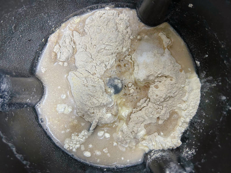 纯奶手撕吐司的做法 步骤1