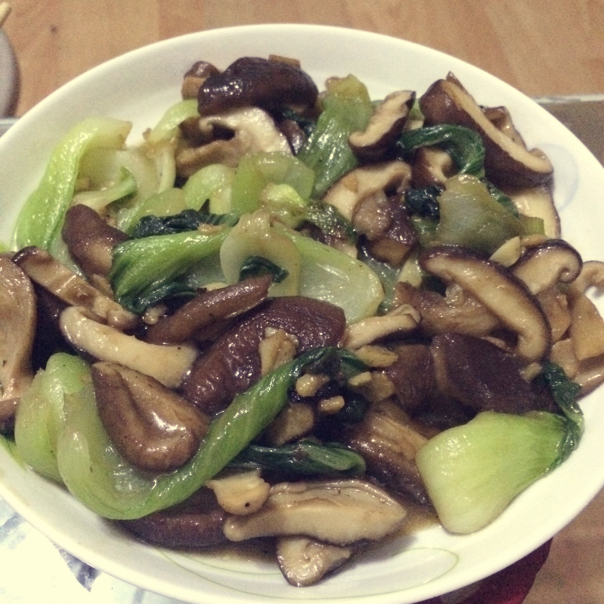 蘑菇炒青菜