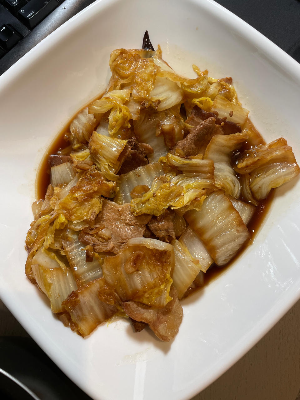 很香的白菜炖五花肉