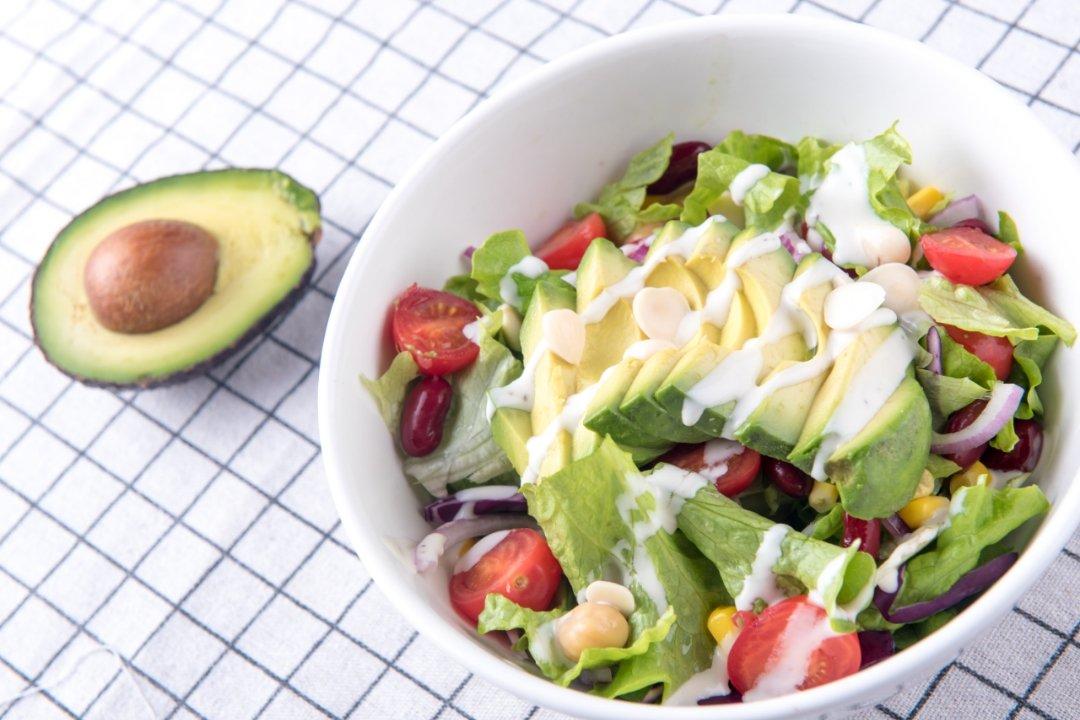 【减脂小厨房】牛油果沙拉