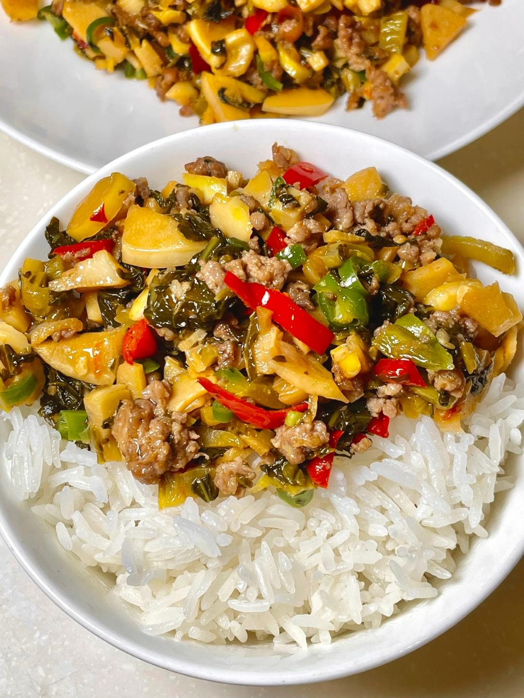 家人们谁懂啊，这春笋肉末炒酸菜，巨巨巨下饭!!!