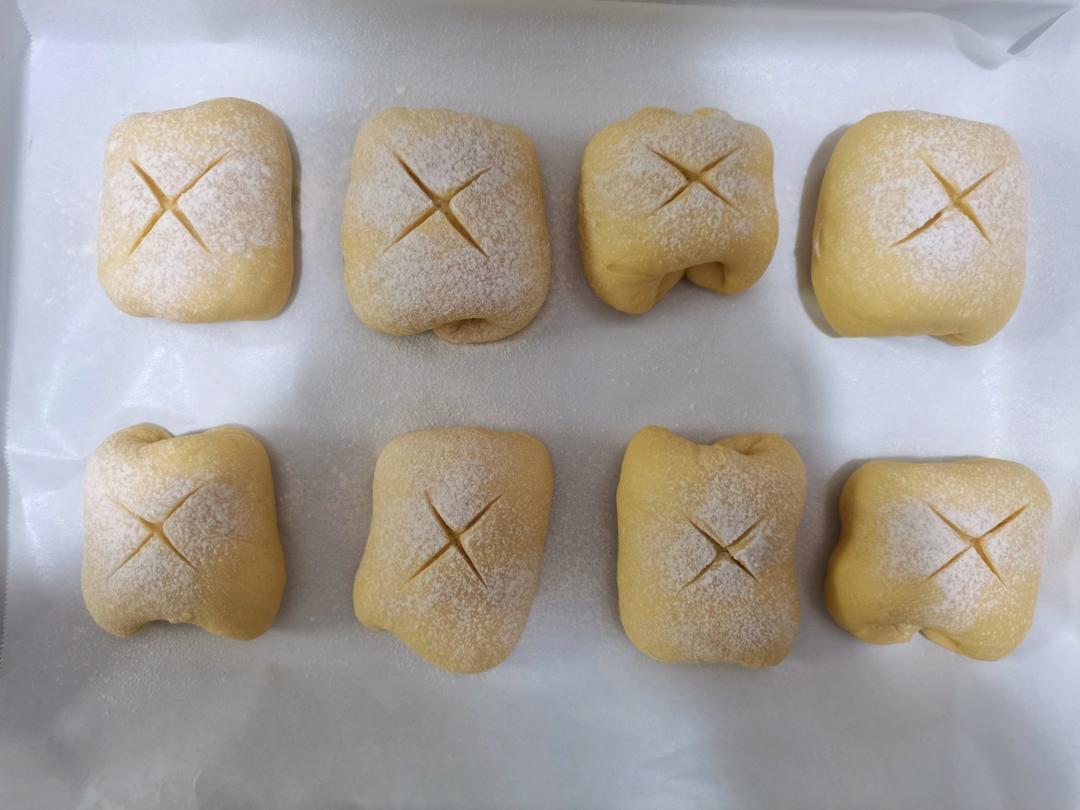 牛奶面包卷【3月北鼎烤箱食谱】