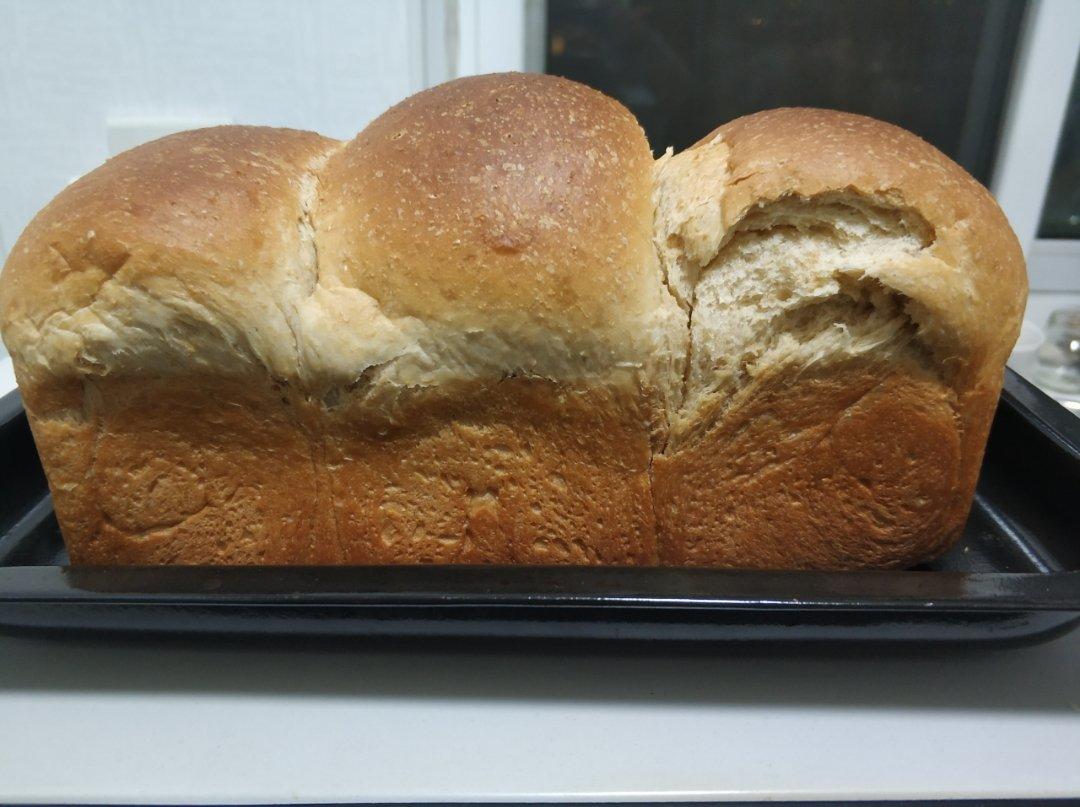 牛奶吐司（附详细步骤图）