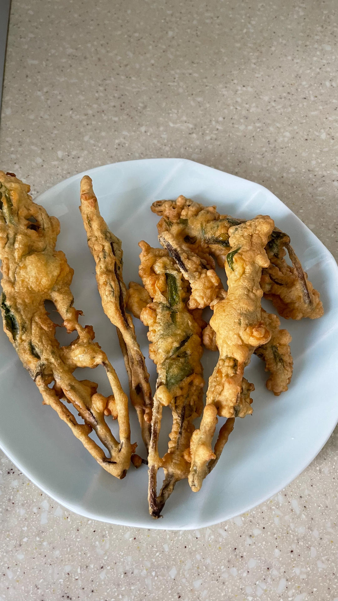 炸香椿（超详细的炸香椿鱼）