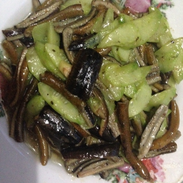 绿豆芽炒鳝丝