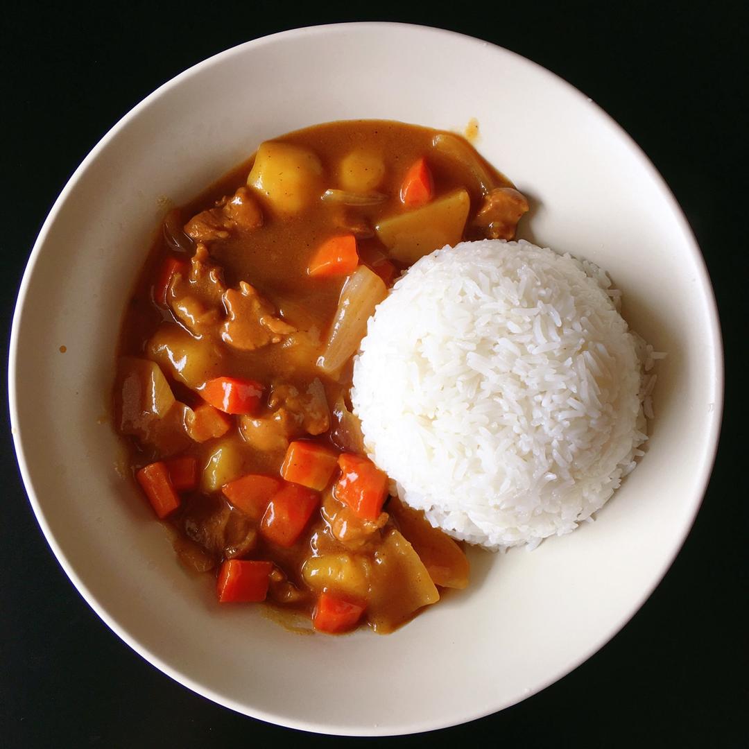 咖喱鸡肉饭