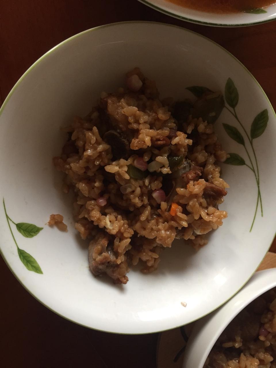 喷香排骨焖饭（爆好吃）