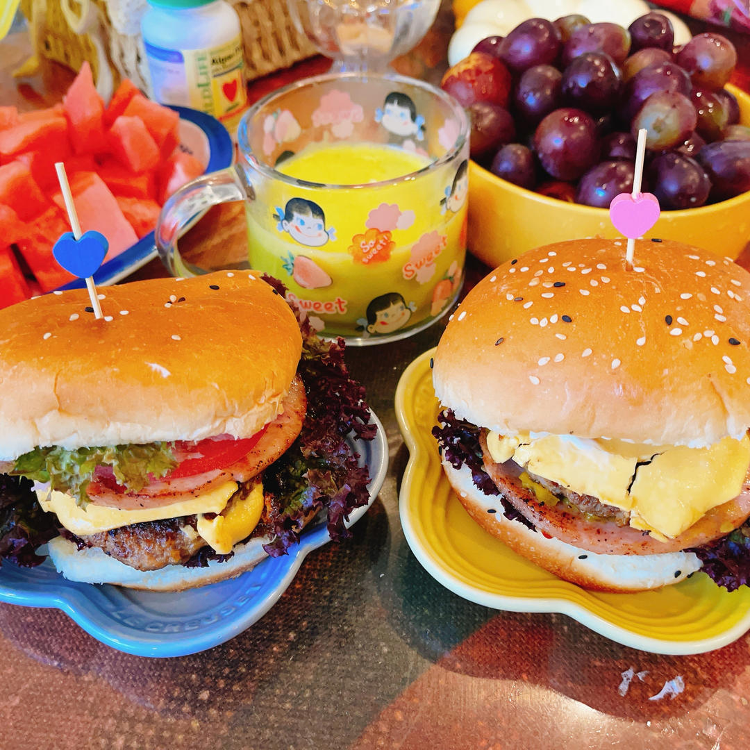 自制汉堡必备的【芝士猪肉饼】