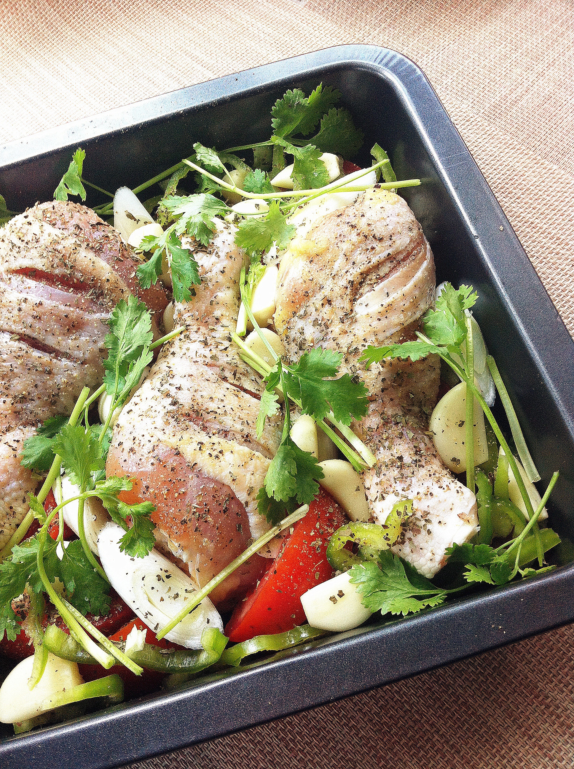 香蒜蕃茄烤鸡腿