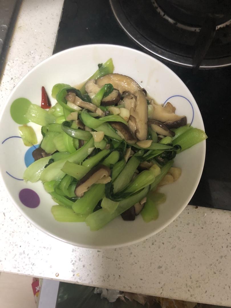 鲜香菇炒青菜