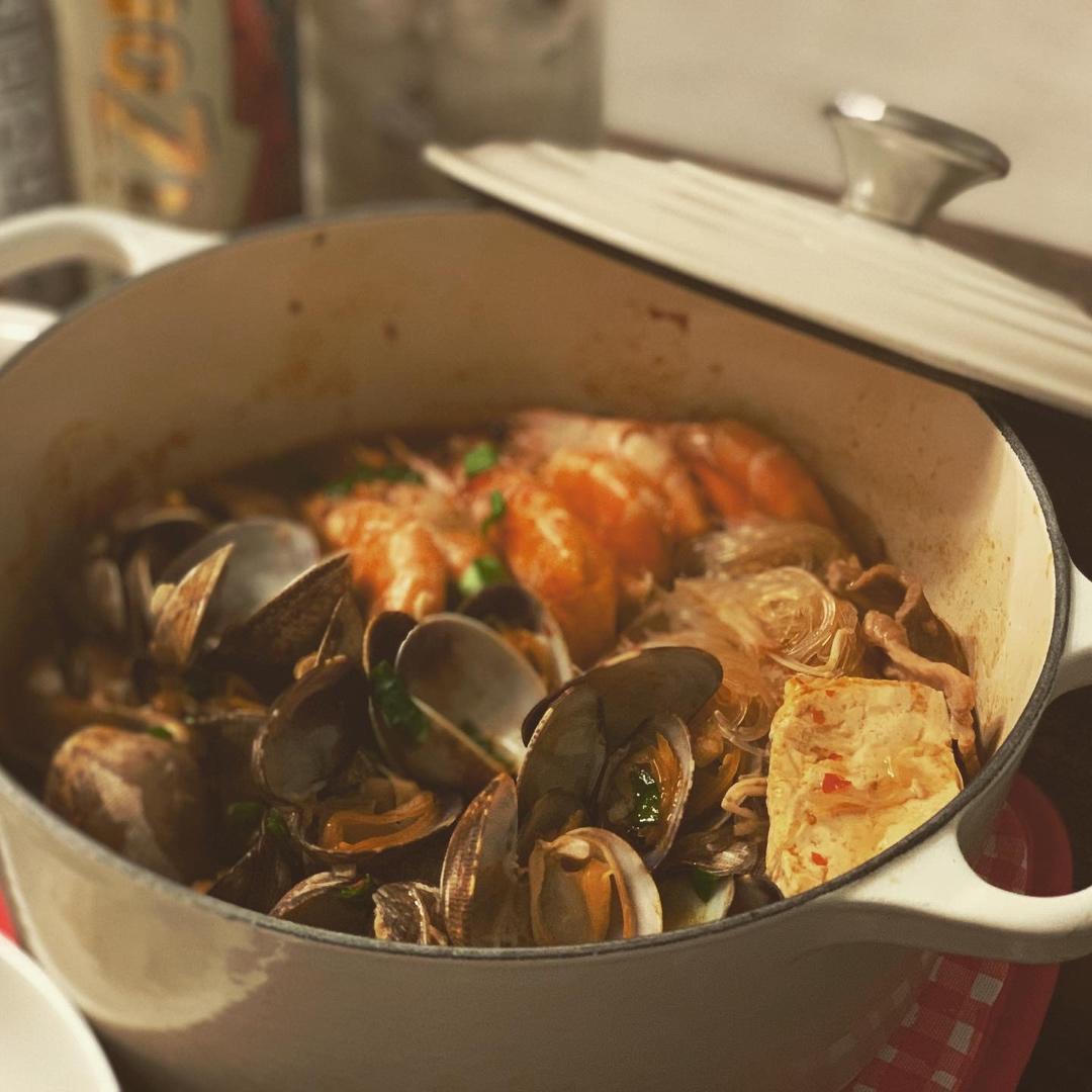 绝啦，秒杀路边摊💥巨好吃的秘汁花甲粉丝煲