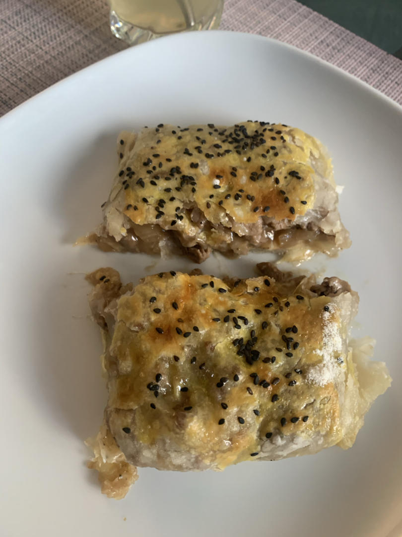 一口爆浆💥好吃到哭｜黑椒芝士牛肉饼‼️