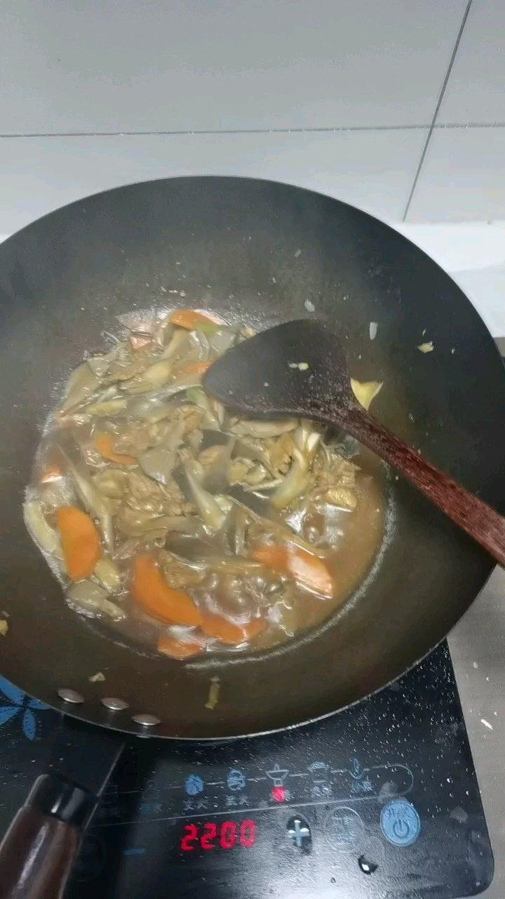 平菇炒肉片，不放盐别焯水