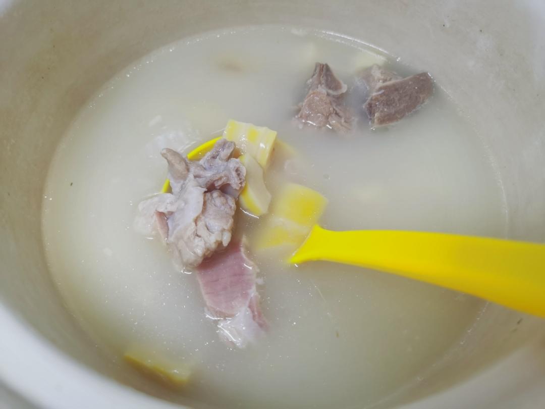 上海腌笃鲜～不能加葱不用加盐