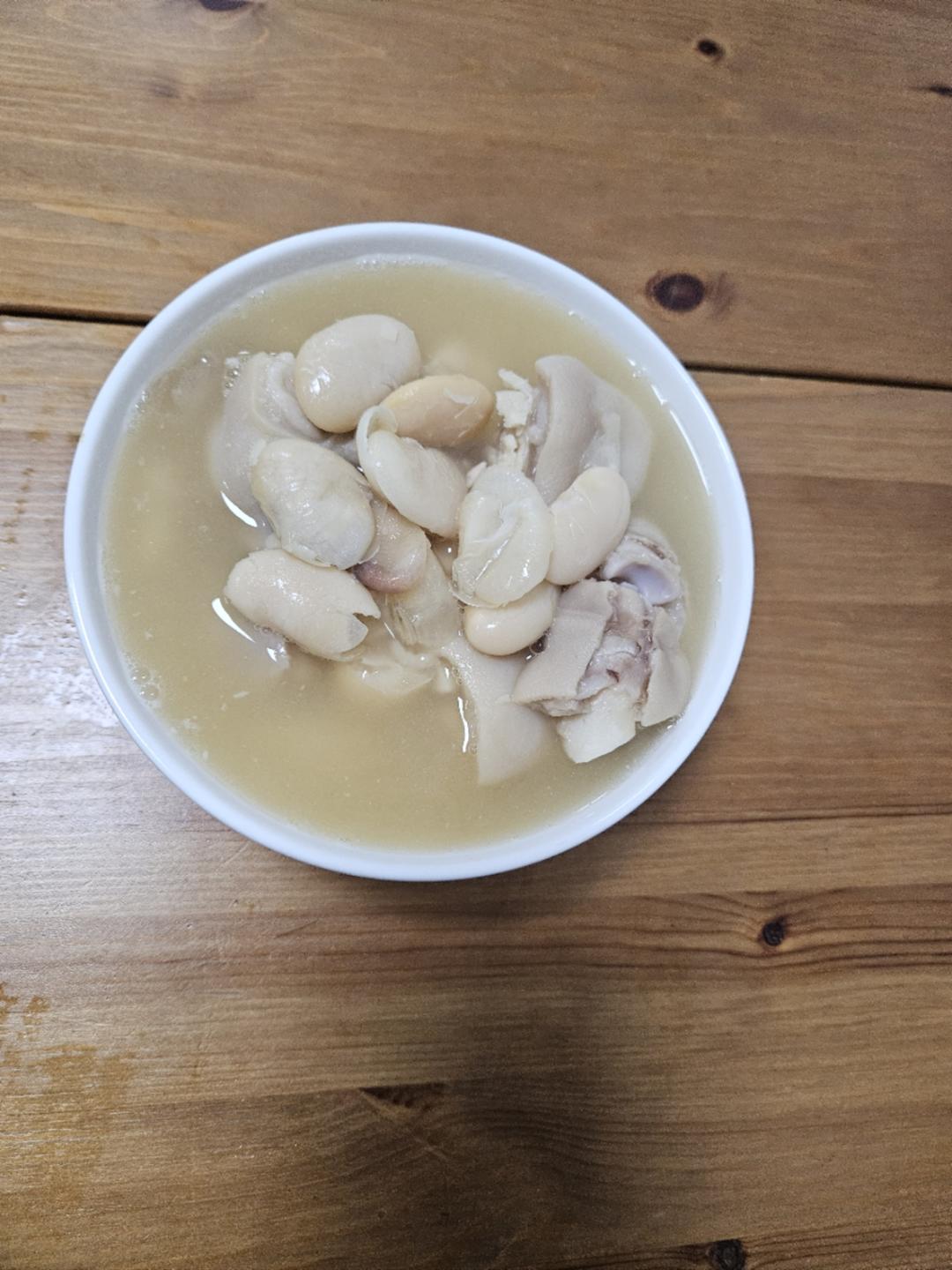 老妈蹄花汤