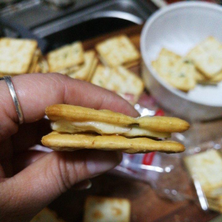 牛轧糖夹心苏打饼干