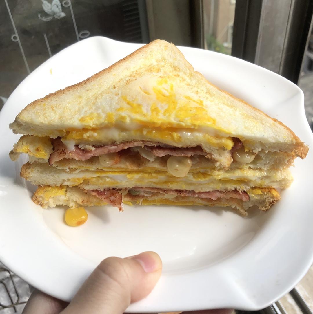 电饼铛土司煎蛋（三明治）