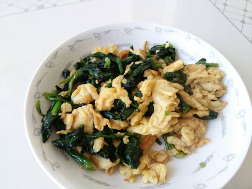 菠菜炒鸡蛋