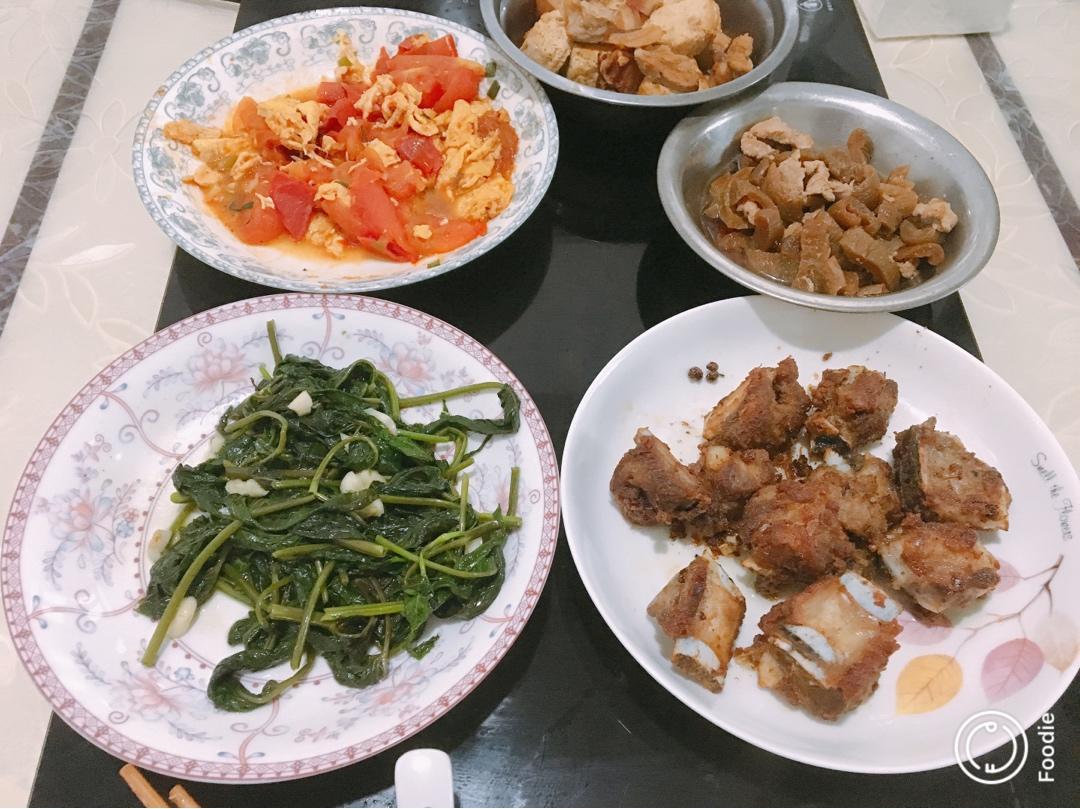 香酥炸排骨