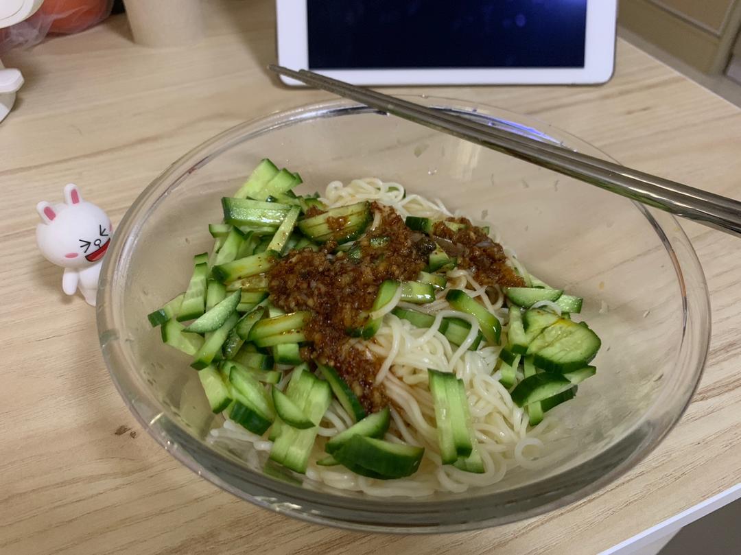 姥姥的爽口凉面！（干拌挂面）