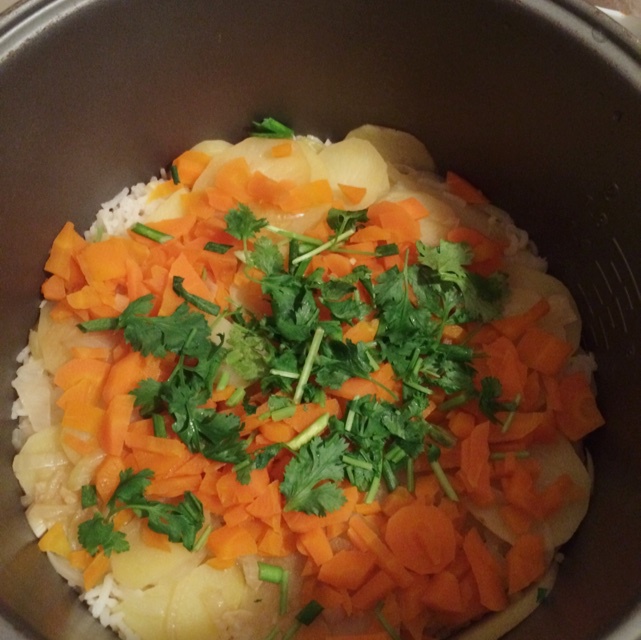 土豆焖饭（电饭锅版）