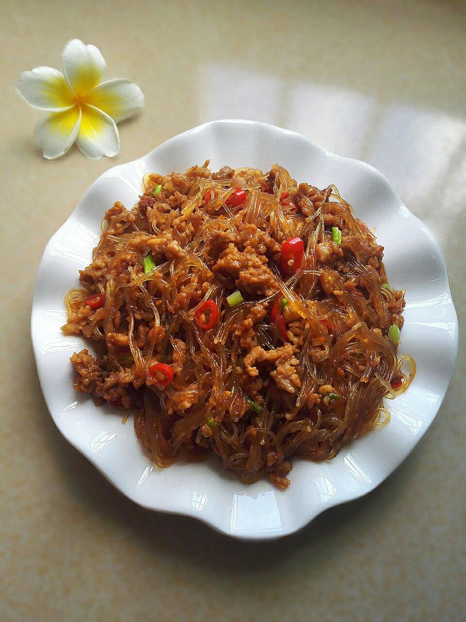 美食每刻pyr做的蚂蚁上树