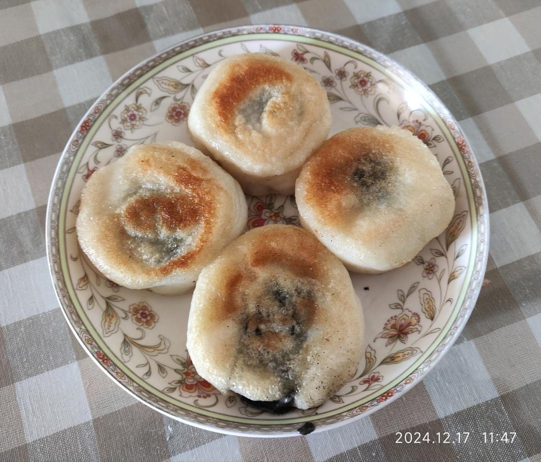 糍粑汤圆，煎着吃的汤圆