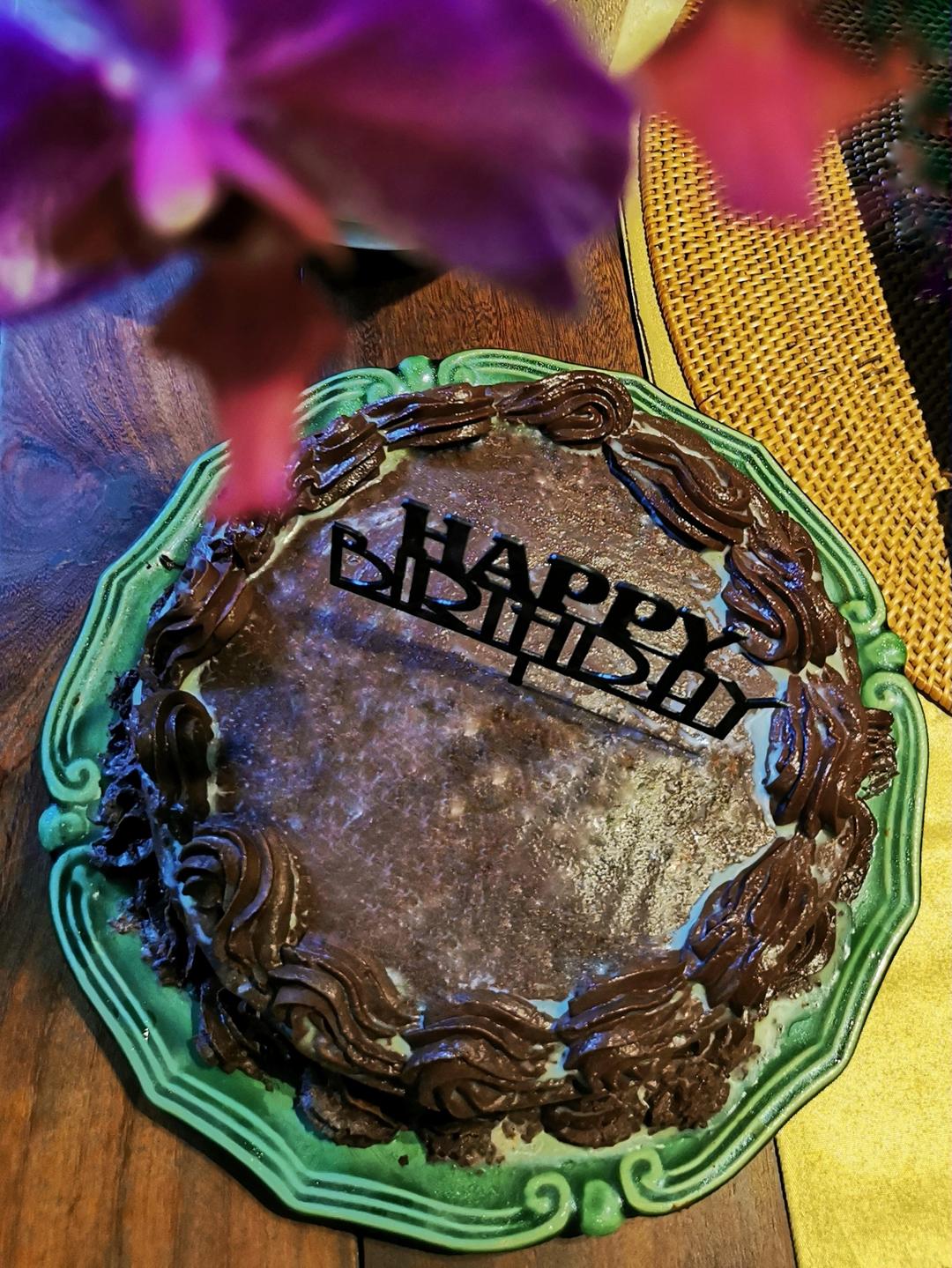 英国女王生日蛋糕-巧克力蛋糕-给元气八眉菌的作业