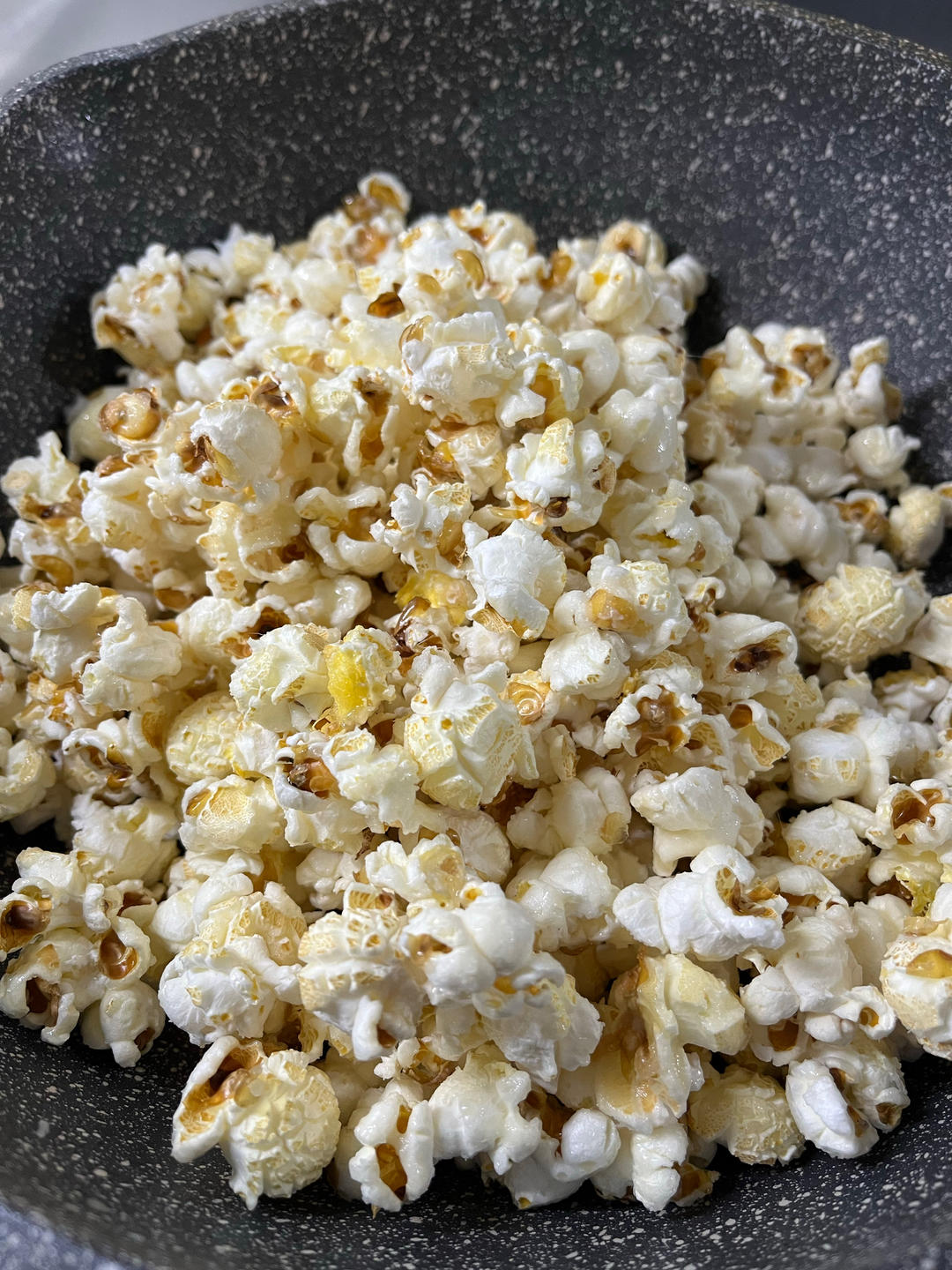 一招搞定小朋友的黄油焦糖爆米花，简单又好吃