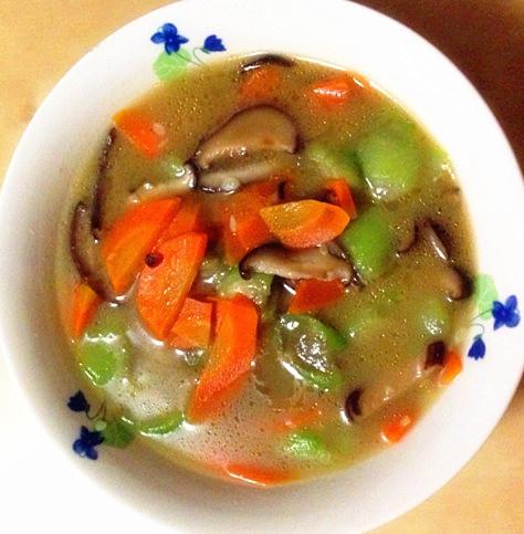 丝瓜素炖锅的做法