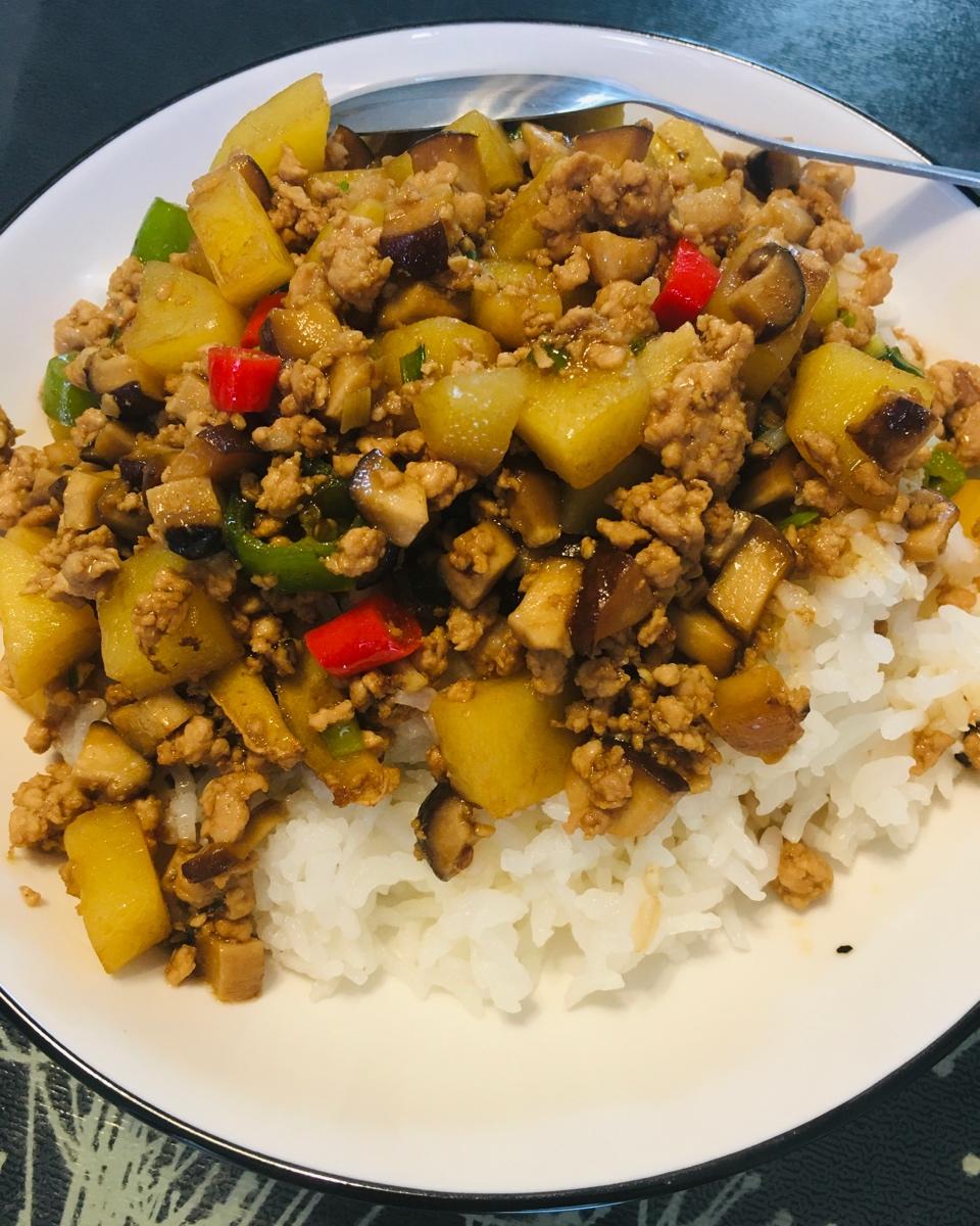 ㊙️香菇土豆肉沫拌饭❗️比外卖还好吃