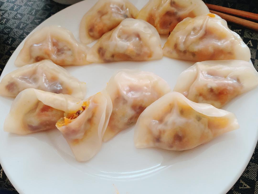 黑暗料理#南瓜红豆肉松蒸饺#的做法