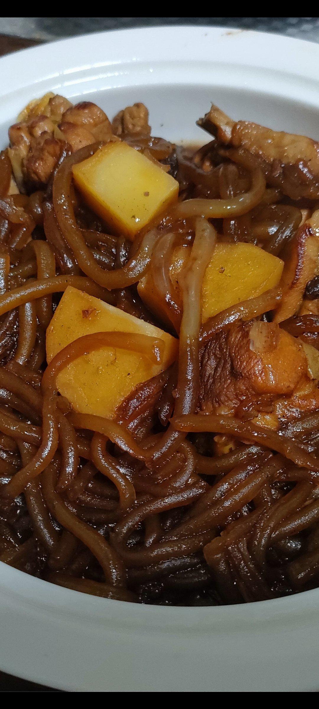 土豆粉条炖鸡块