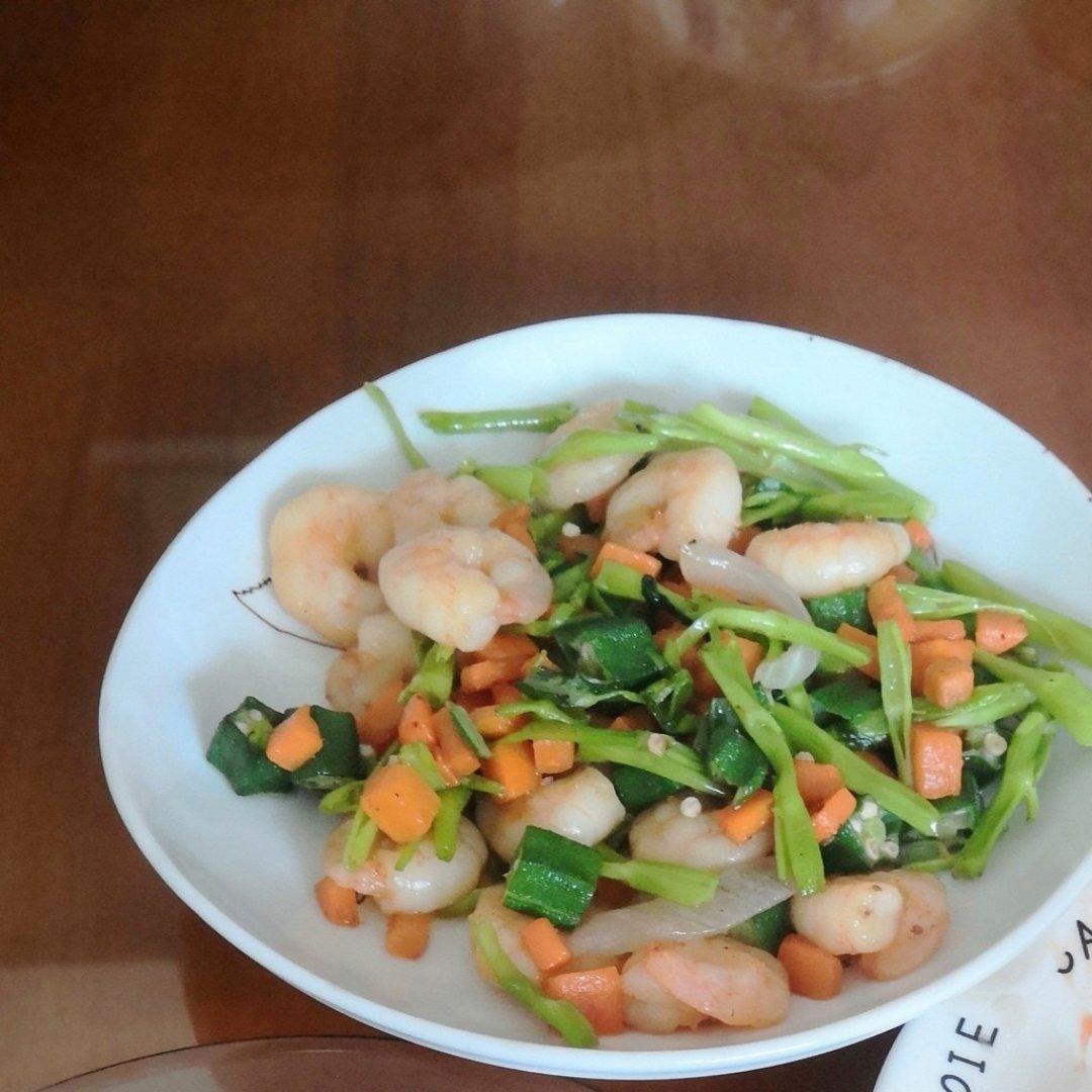 三色炒虾仁