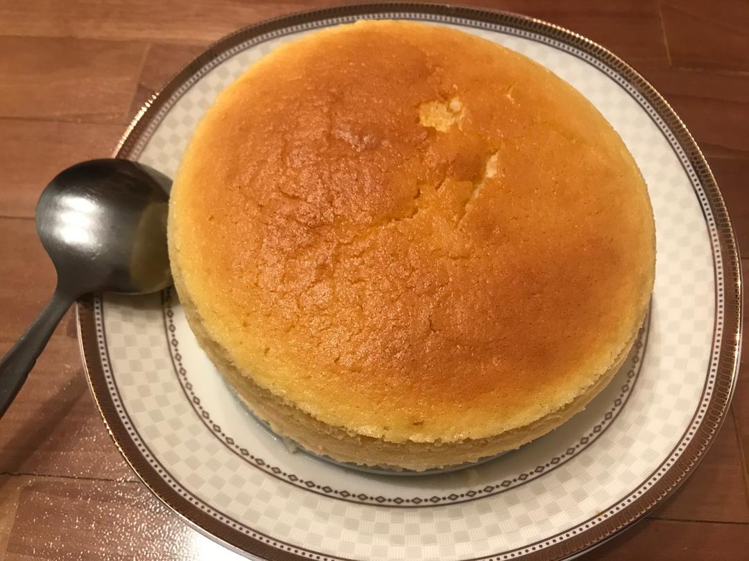 希腊酸奶蛋糕 - 细腻、轻盈，伪装轻乳酪蛋糕