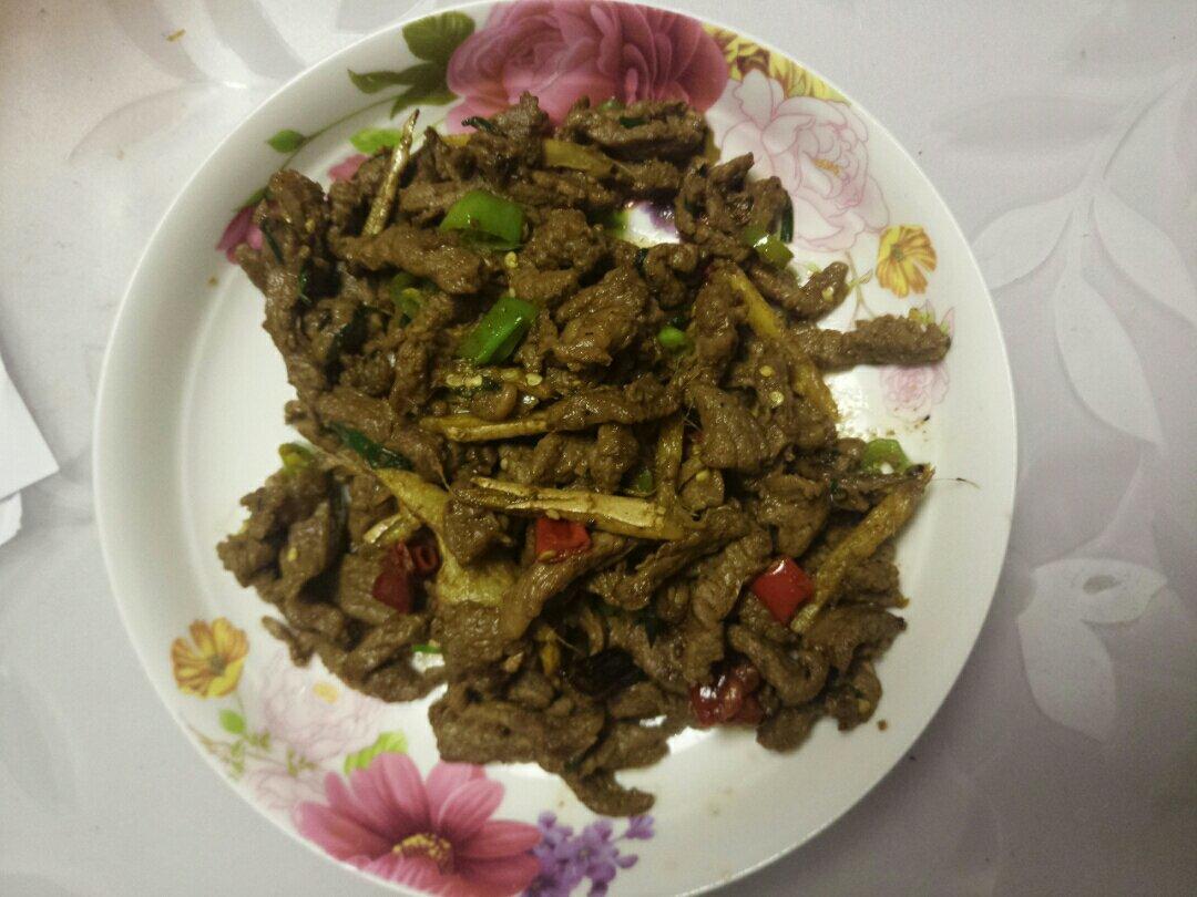 小炒牛肉