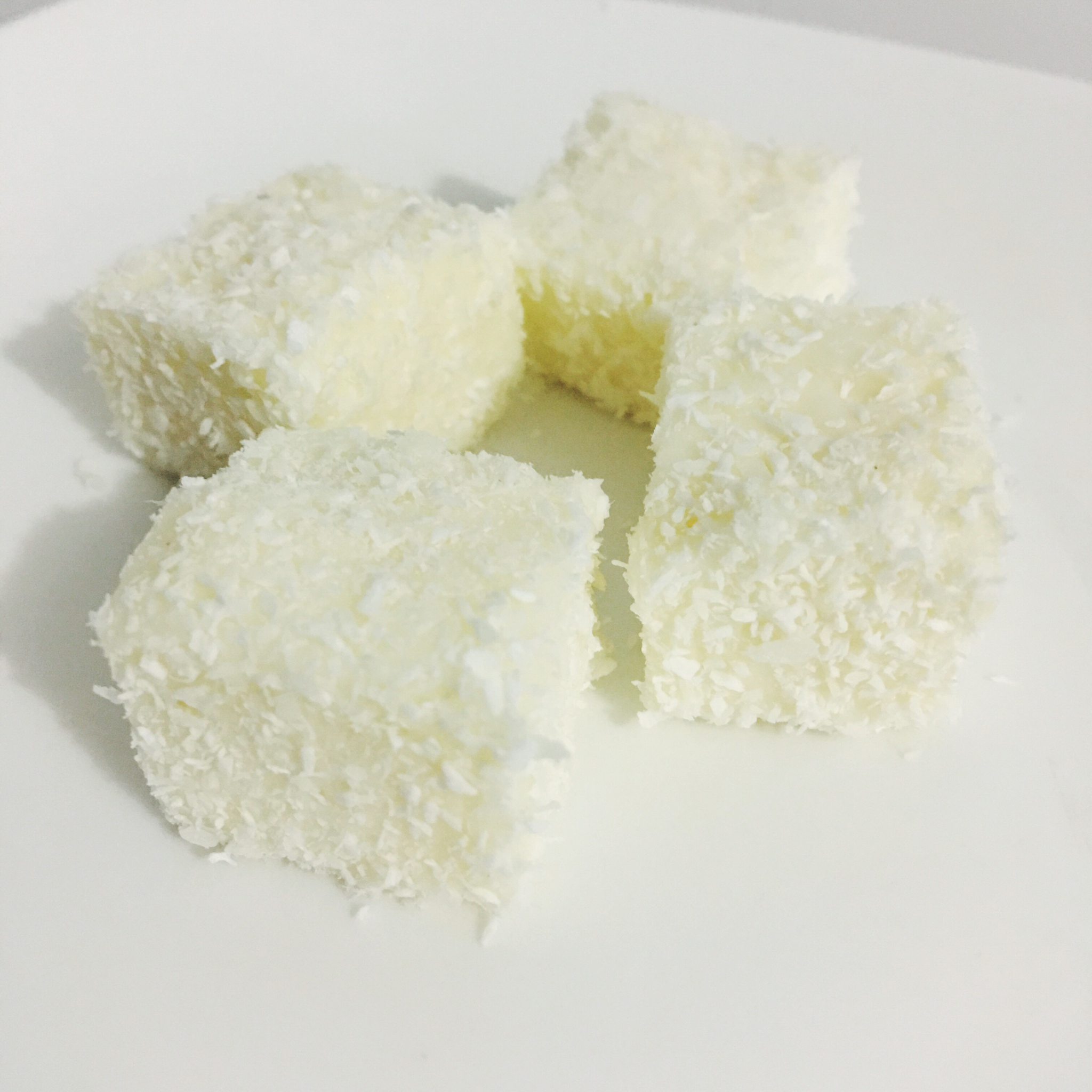 完胜85度C牛奶椰丝小方