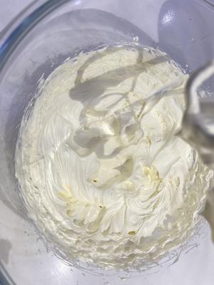 豆乳蛋糕卷的做法 步骤17