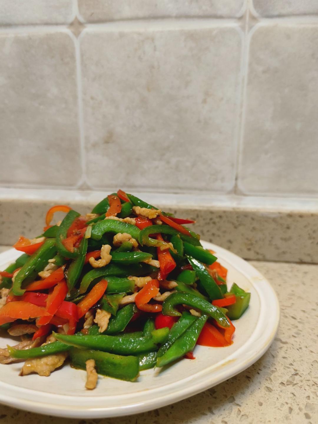 巨下饭的青椒炒肉丝