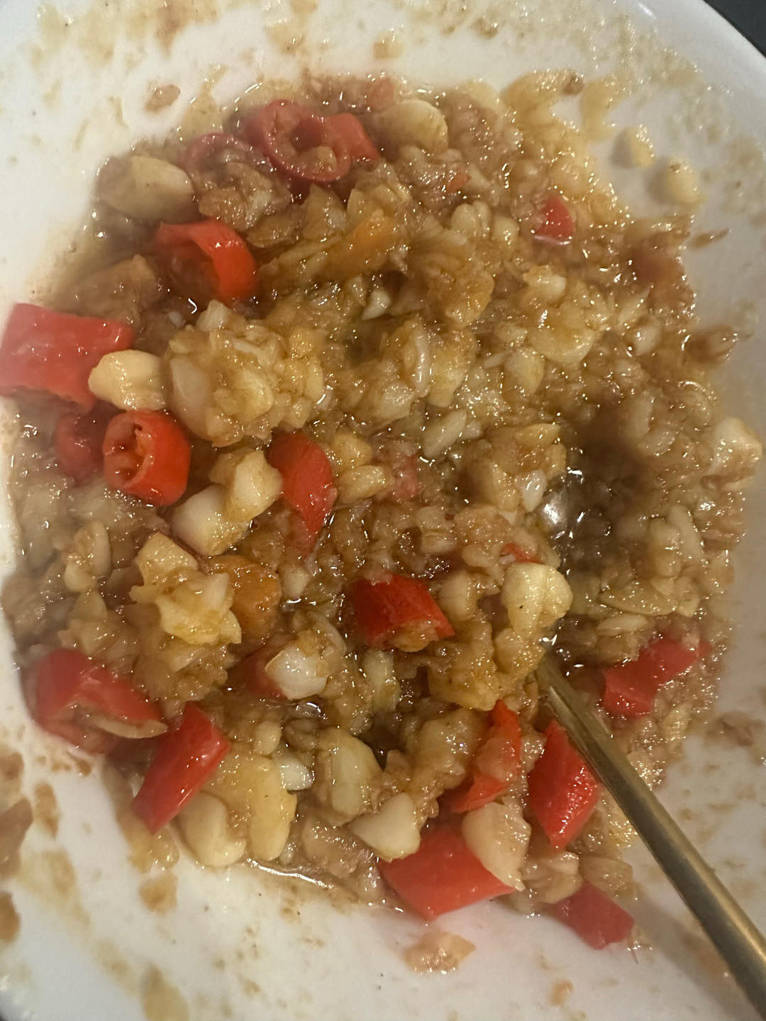 这是我迄今吃过的最好吃的蒜蓉酱，因为添加了特别的配方