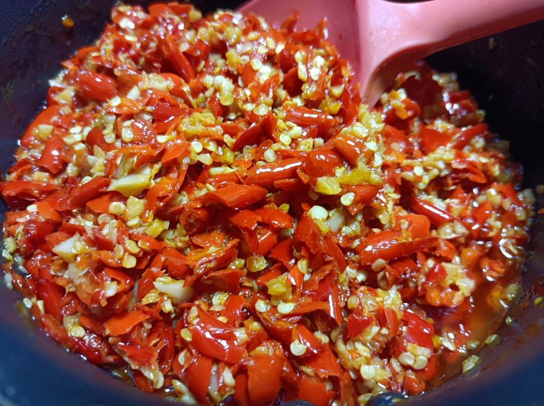 【蒜蓉辣椒酱】比烧烤店还好吃的自制辣酱