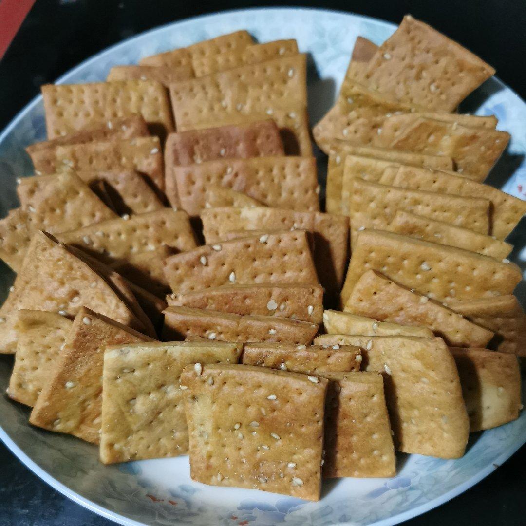 超级简单的葱香苏打饼