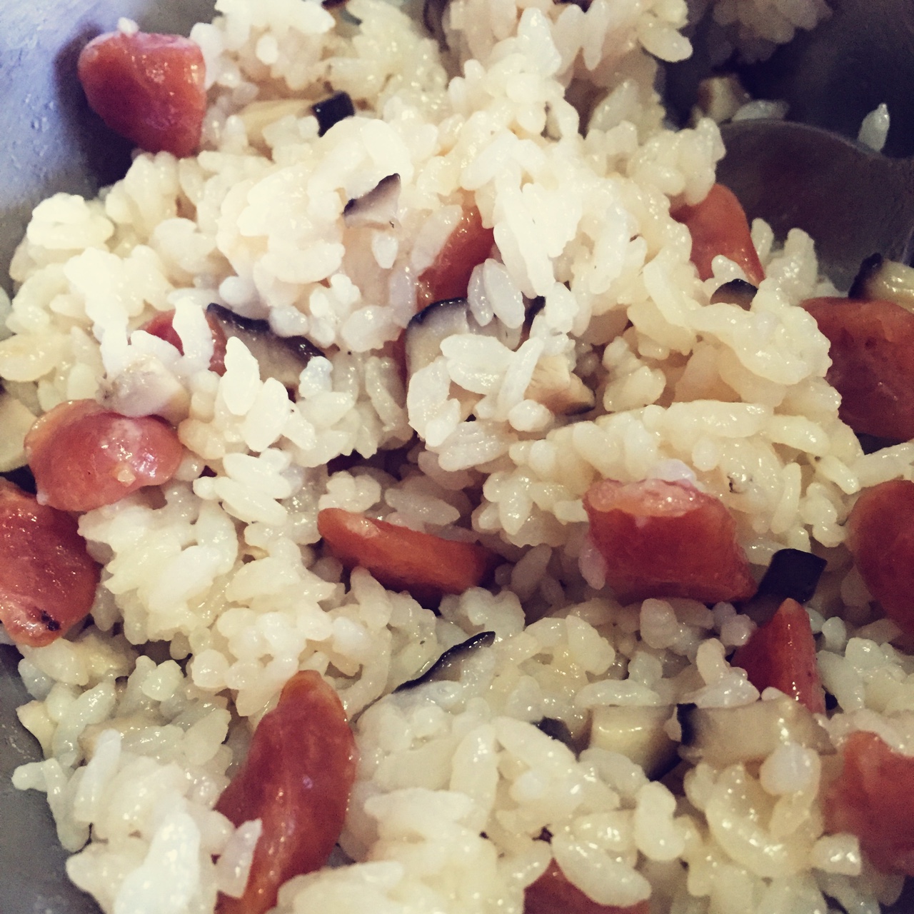 电饭锅版香菇腊肠饭